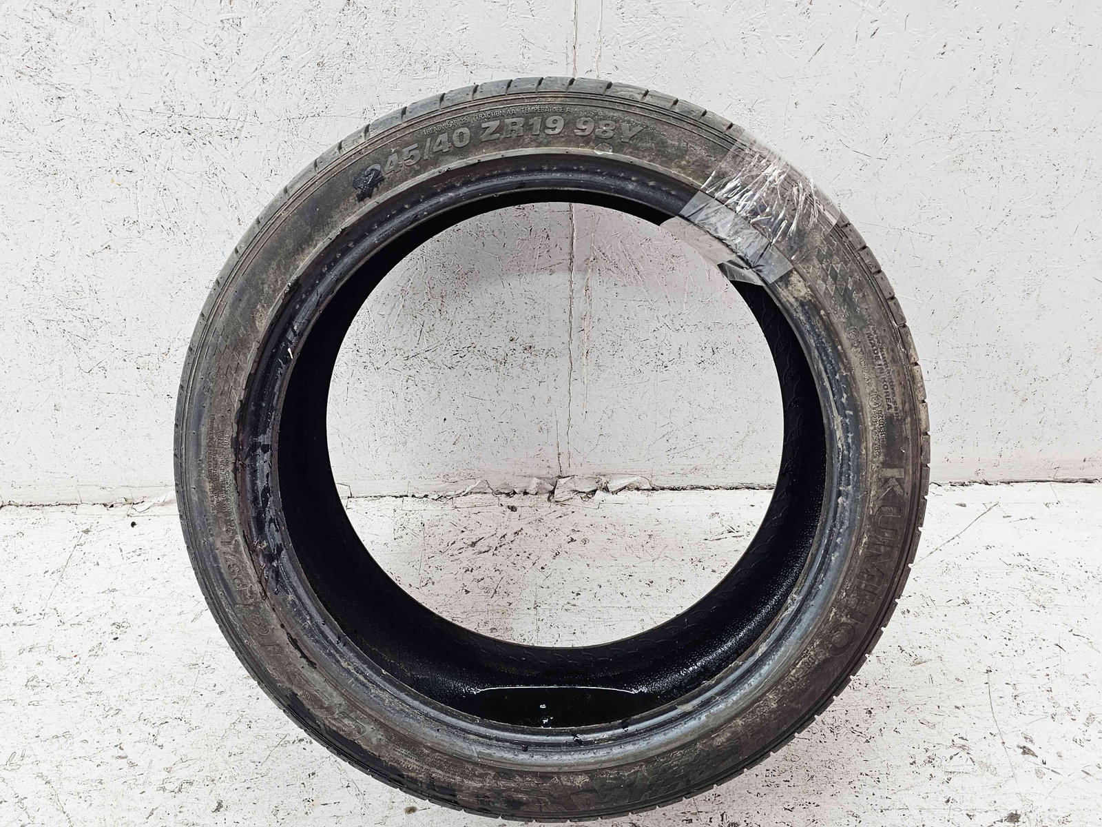 Anvelopa Vara Volkswagen Golf 5 (1K1) [Fabr 2004-2008] 245/40 ZR19 - imagine 1