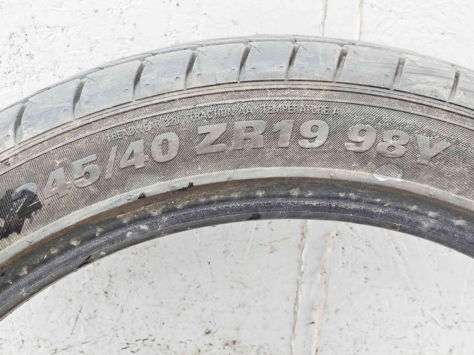 Anvelopa Vara Volkswagen Golf 5 (1K1) [Fabr 2004-2008] 245/40 ZR19 - imagine 2