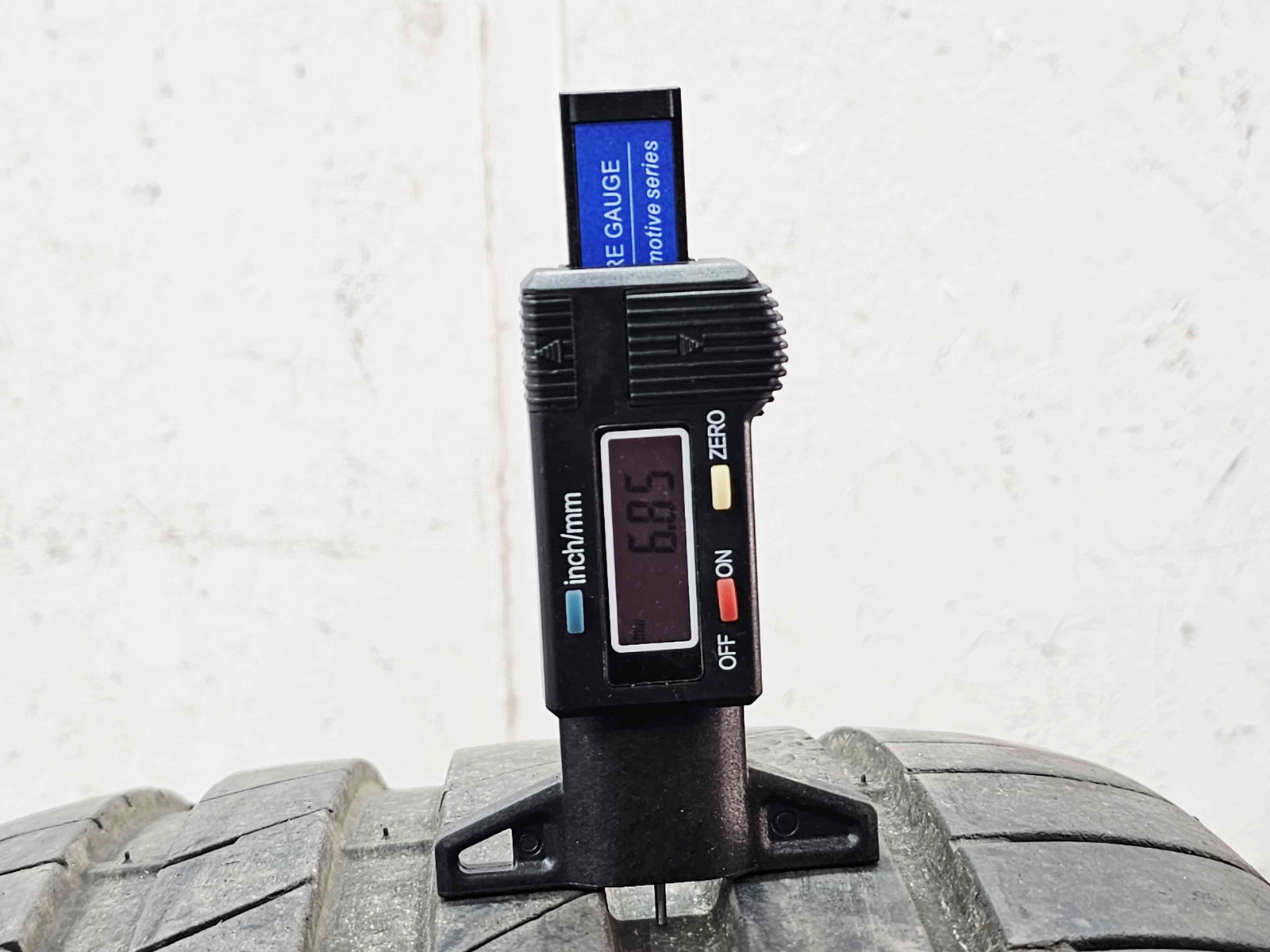 Anvelopa Vara Volkswagen Golf 5 (1K1) [Fabr 2004-2008] 245/40 ZR19 - imagine 4