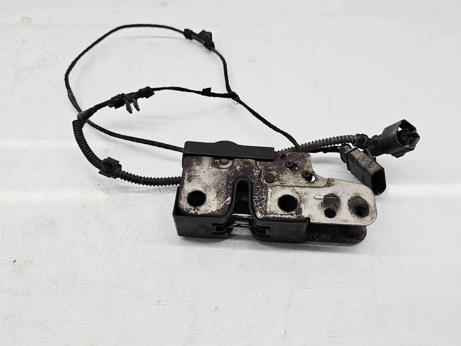 Broasca capota Volkswagen Passat B7 (362) [Fabr 2010-2014] 3C1823187