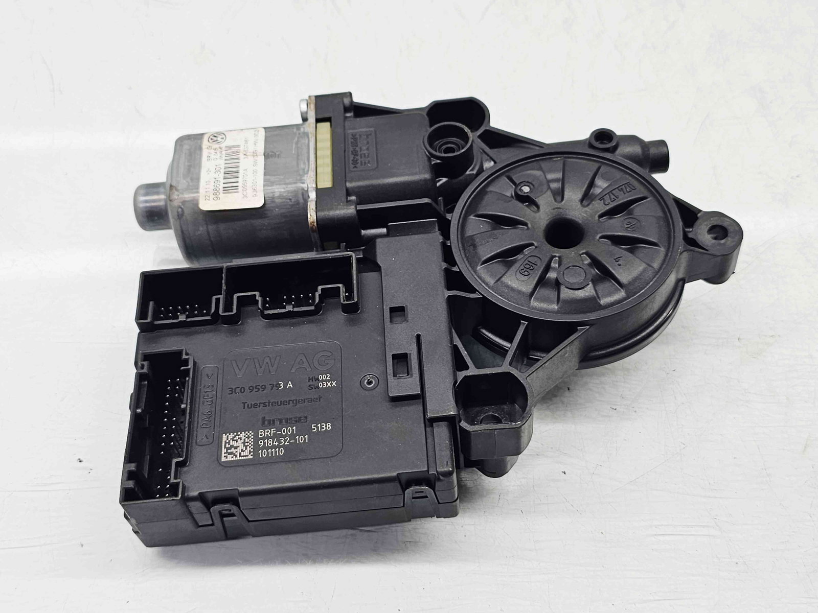 Motoras geam stanga fata Volkswagen Passat B7 (362) [Fabr 2010-2014] 3C0959701A - imagine 3
