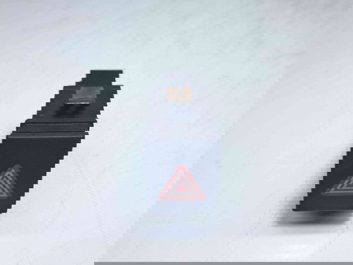  Buton avarii Volkswagen Polo (6R) [Fabr 2009-2016] 6Q0953235A