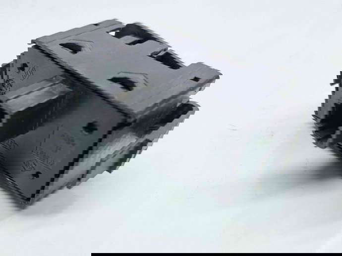  Buton avarii Dacia Logan MCV 2 [Fabr 2013-prezent] 252905668RB