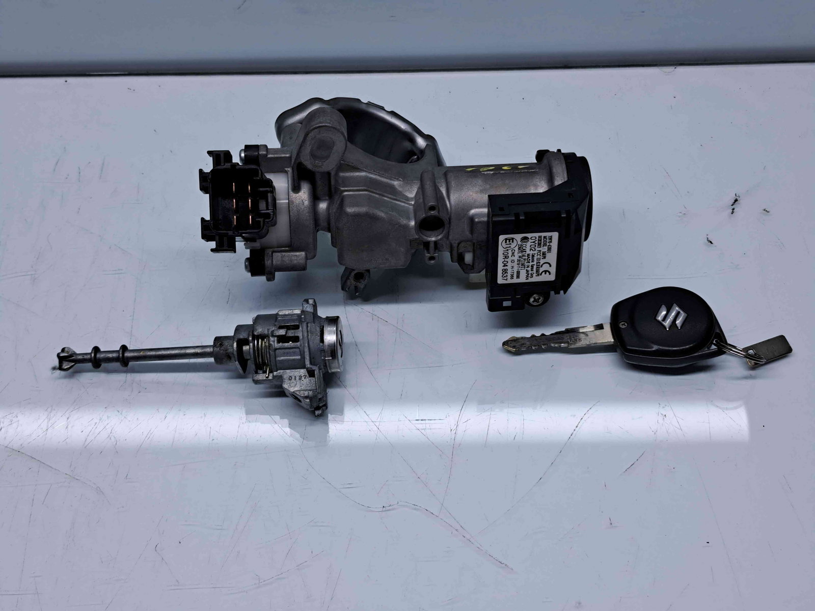 Contact cu cheie SUZUKI Swift 3 M-Hybrid [Fabr 2016-2024] 33970-62R01 1.2 hibrid K12D61KW / 83CP - imagine 1