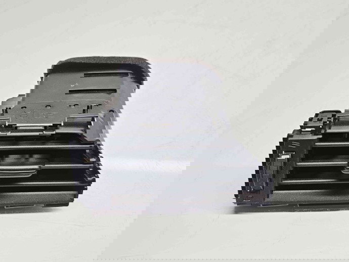 Grila aerisire stanga SUZUKI Swift 3 M-Hybrid [Fabr 2016-2024] OEM