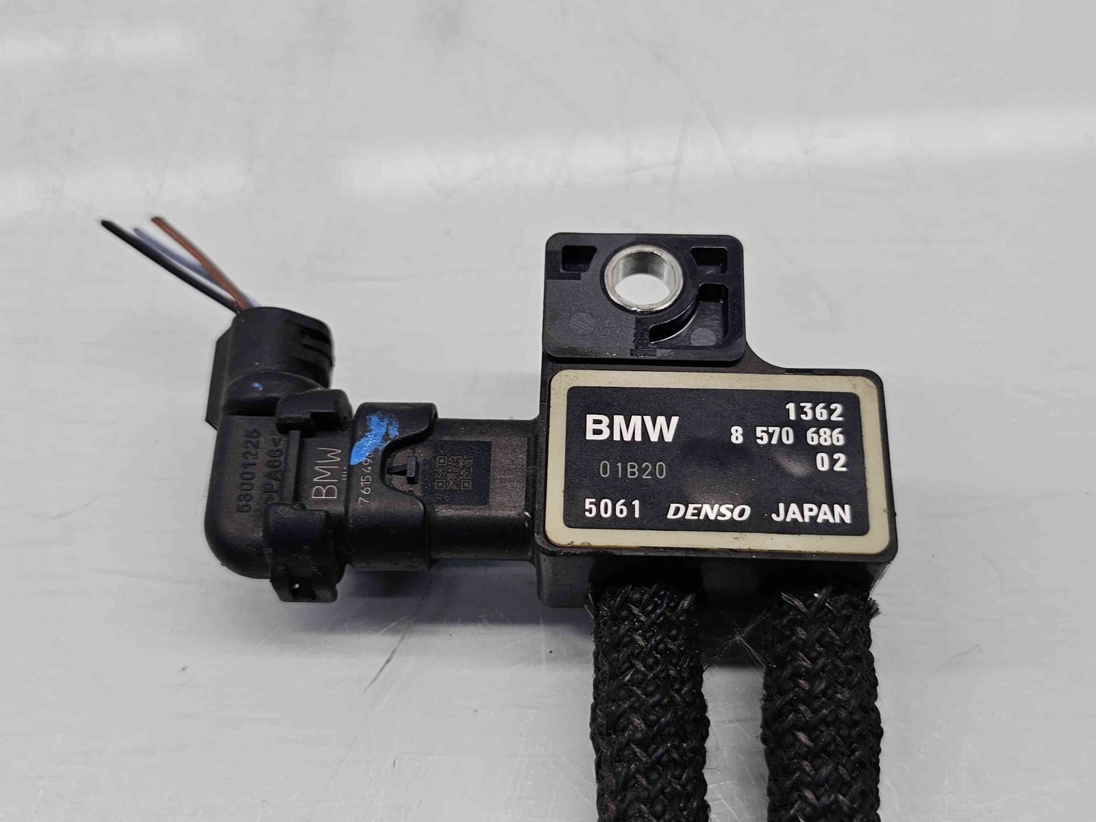 Senzor presiune Bmw 5 (G30, F90) [Fabr 2017-prezent] 8570686 - imagine 3