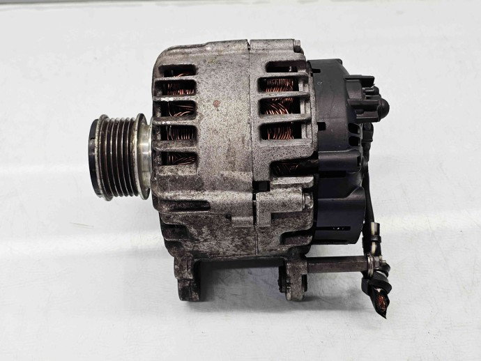 Alternator  Volkswagen Leon (1P1) [Fabr 2005-2011] 03L903023A 1.6 TDI CAYC 77KW / 105KW