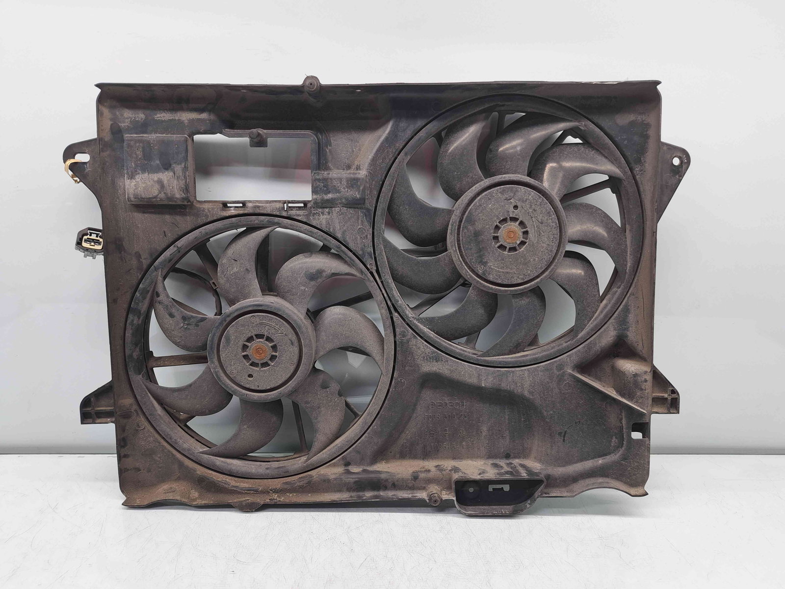 Electroventilator Opel Antara [Fabr 2006-2017] 95472583 2.2 CDTI A22DM 122KW / 166CP - imagine 2