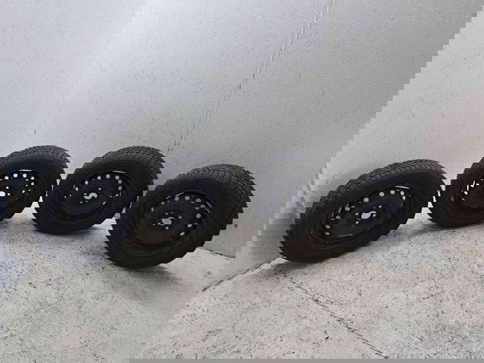 Set 4 anvelope all season SUZUKI Swift 3 M-Hybrid [Fabr 2016-2024] 175 / 65 / R15 84T