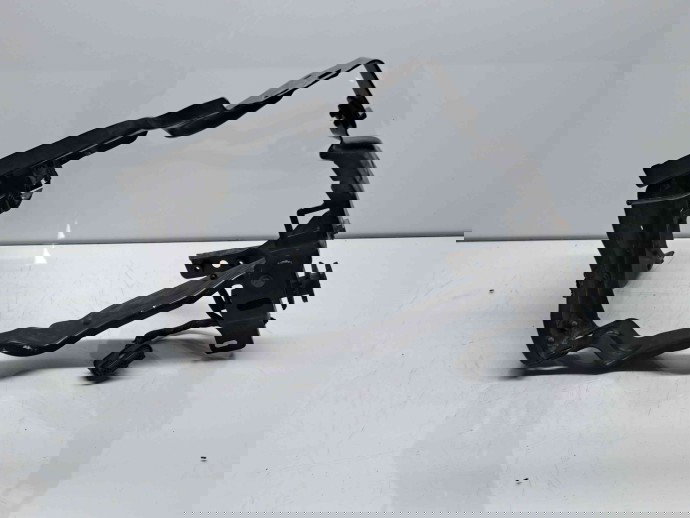 Suport far dreapta Mercedes Clasa C Coupe (C204) Facelift AMG [Fabr 2011-2015] A2046201291