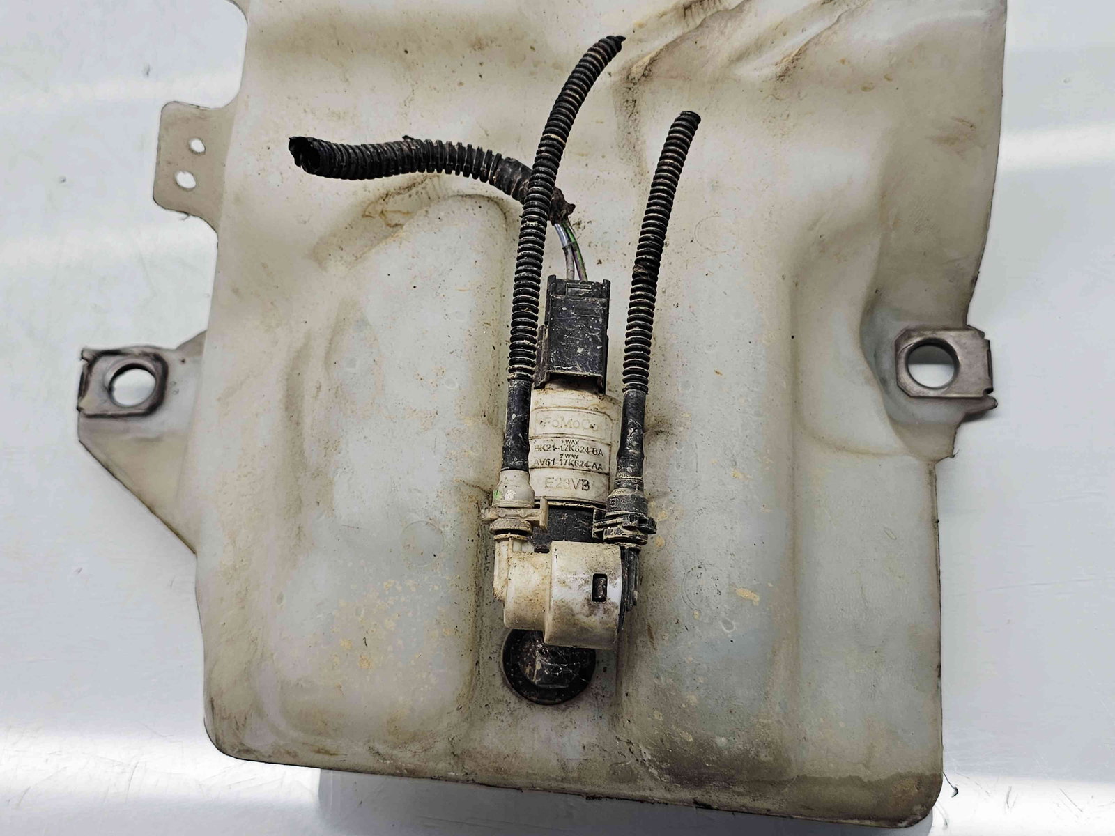 Vas lichid parbriz Ford Grand C-Max (CB7) [Fabr 2010-2015] AV61-17B613-A - imagine 4