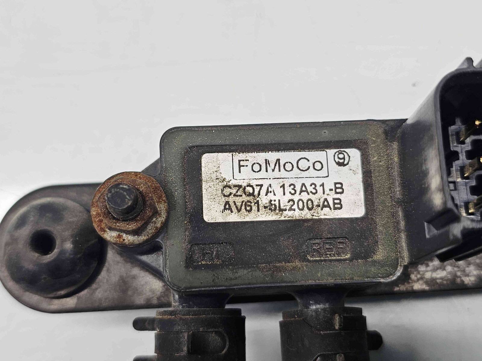 Senzor presiune Volvo V40 [Fabr 2013-2019] AV61-5L200-AB - imagine 2