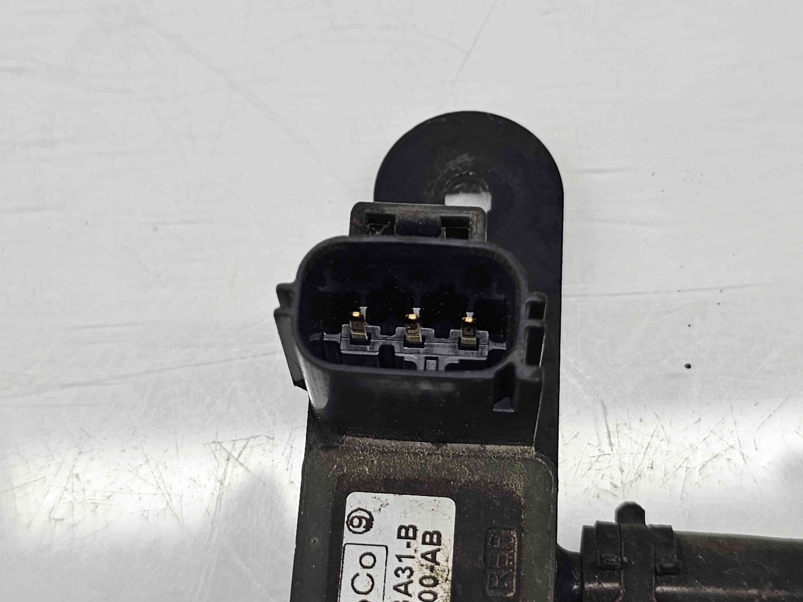 Senzor presiune Volvo V40 [Fabr 2013-2019] AV61-5L200-AB - imagine 3