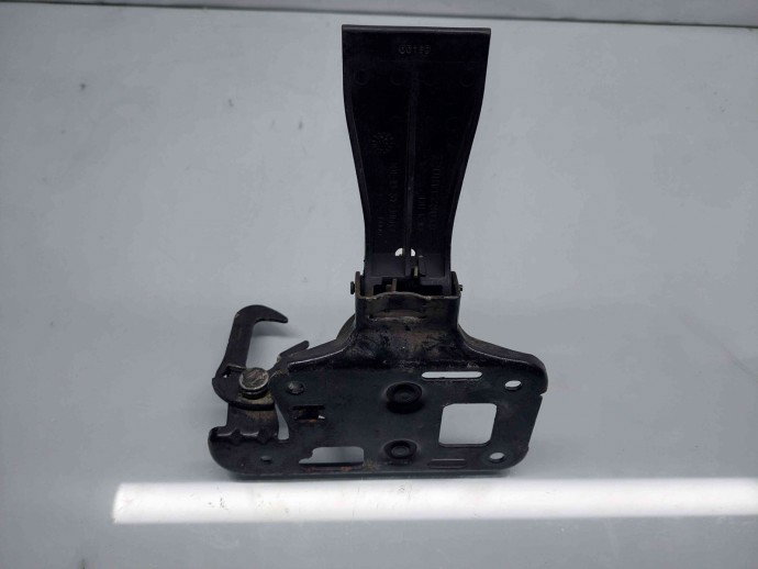Maner deschidere capota Audi A4 (8K2, B8) [Fabr 2008-2015] 8T0823480