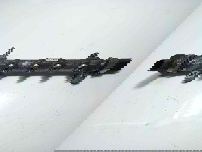 Rampa injectoare 04L089B Skoda Octavia 1.6 CLHA 2012-2022