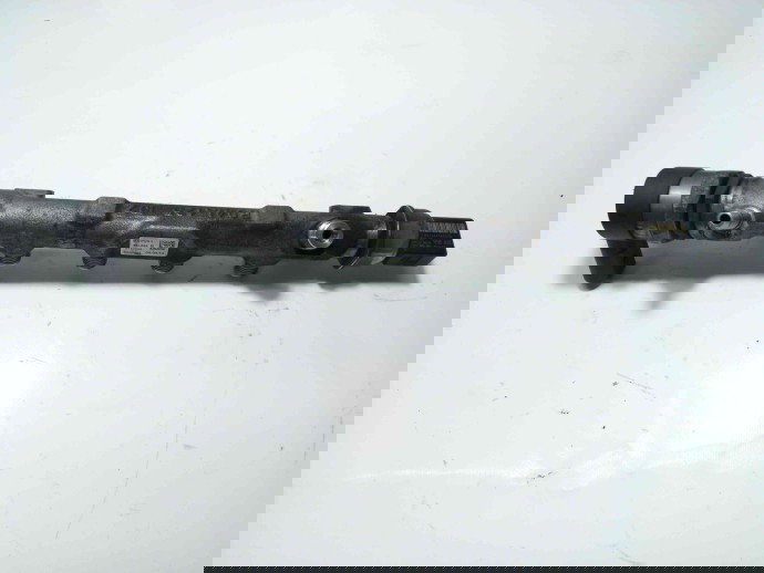 Rampa injectoare 04L089B Skoda Octavia 1.6 CLHA 2012-2022