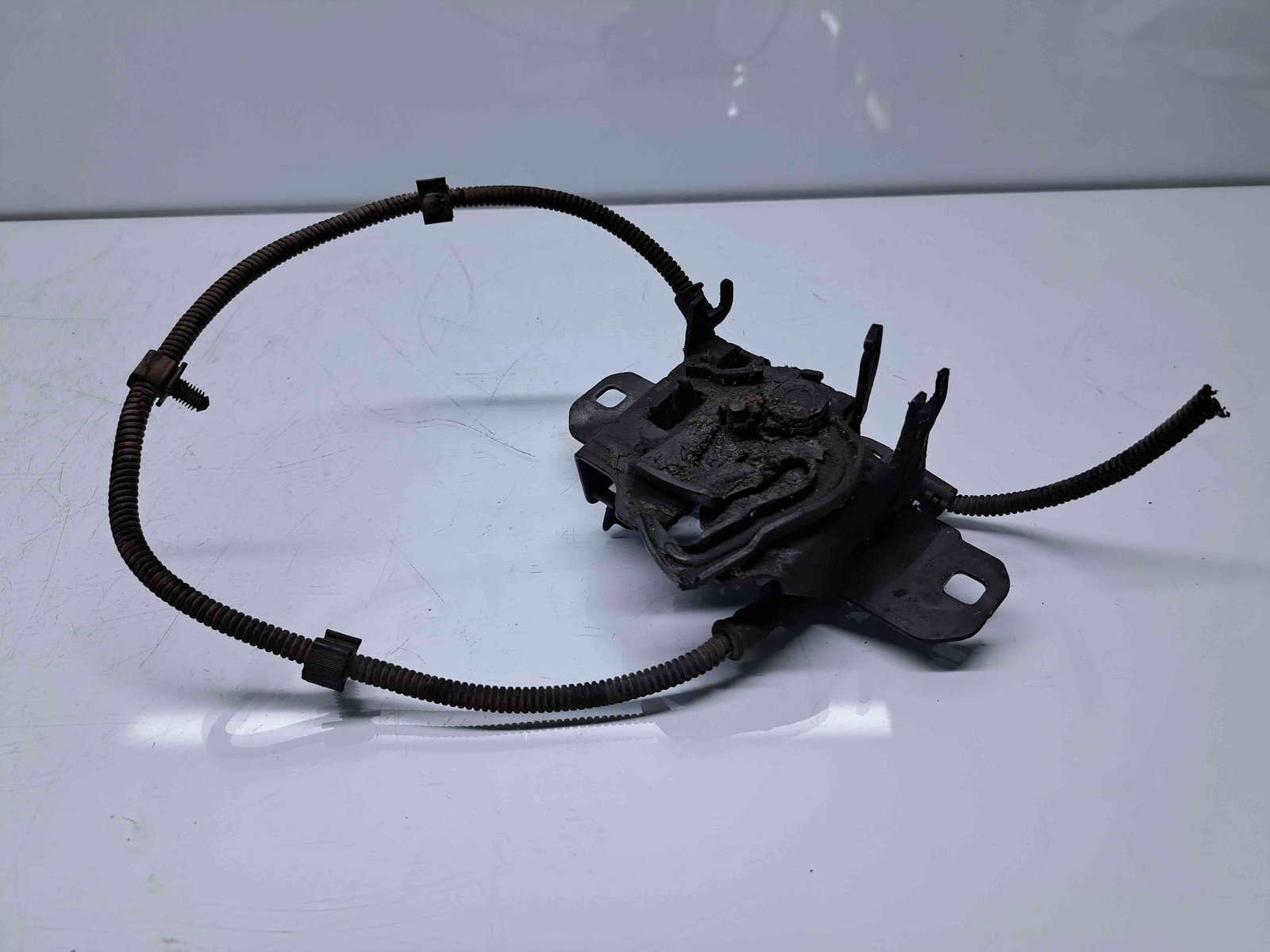 Broasca capota Volkswagen Golf 4 Variant (1J5) [Fabr 1999-2005] OEM - imagine 2