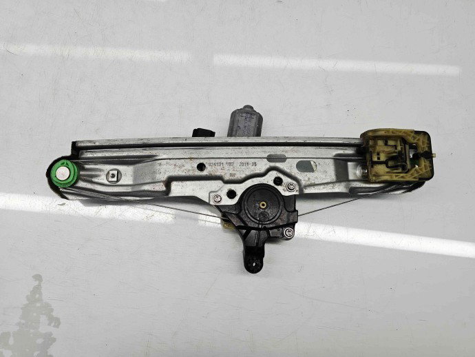 Macara electrica geam dreapta spate Ford Focus 3 [Fabr 2010-2018] BM51A27000BA
