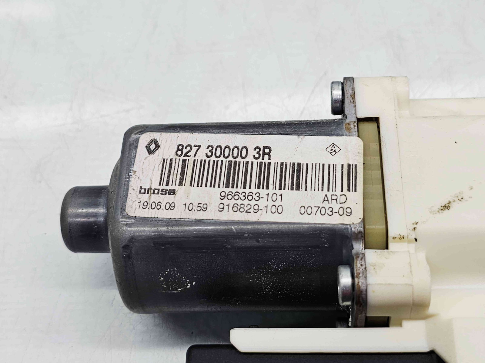 Motoras geam stanga spate Renault Megane 3 (B95) [Fabr 2008-2016] 827300003R - imagine 4