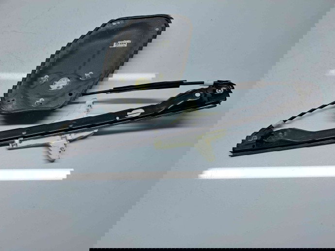 Macara electrica geam dreapta spate Volkswagen Golf 5 Plus (5M1) [Fabr 2005-2008] 1K4839462A