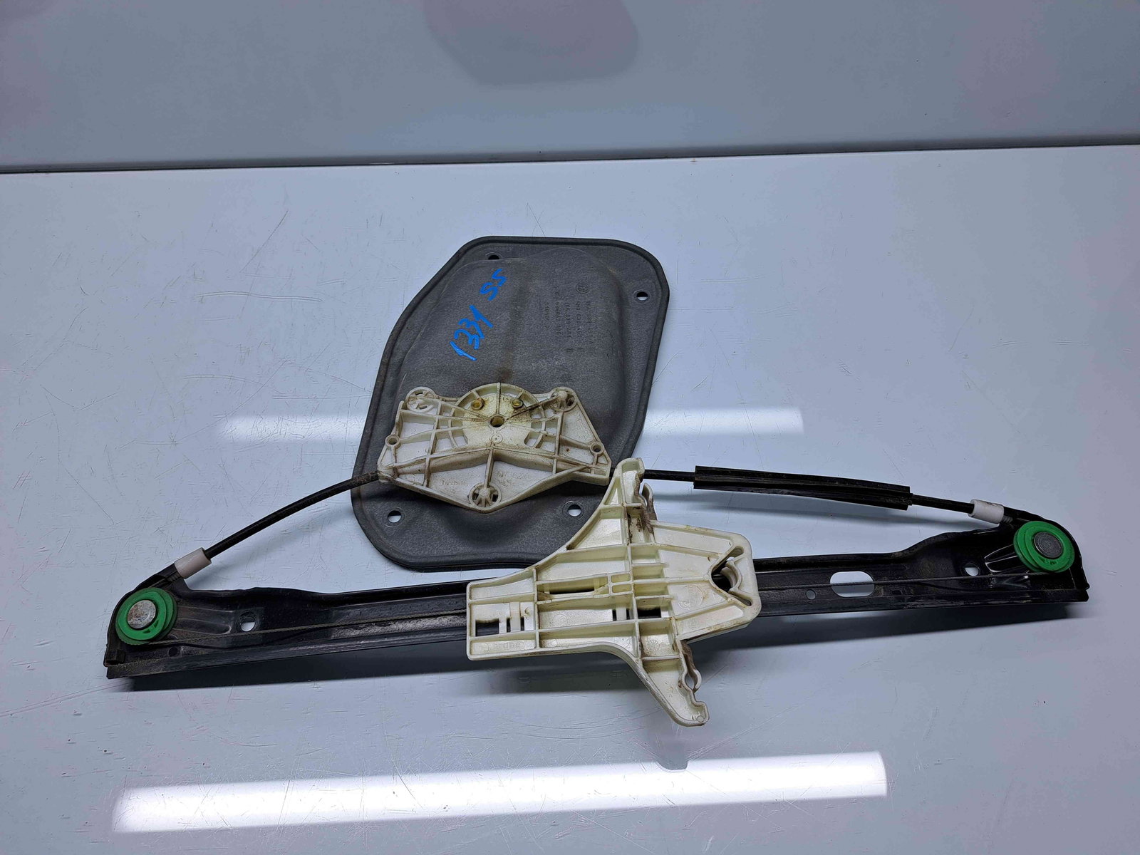 Macara electrica geam stanga spate Volkswagen Golf 5 Plus (5M1) [Fabr 2005-2008] 1K4839461A