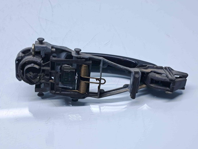 Maner usa stanga spate Volkswagen Golf 5 Plus (5M1) [Fabr 2005-2008] LC9Z