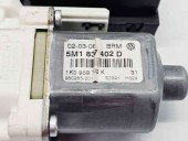 Motoras geam dreapta fata Volkswagen Golf 5 Plus (5M1) [Fabr 2005-2008] 5M1837402D