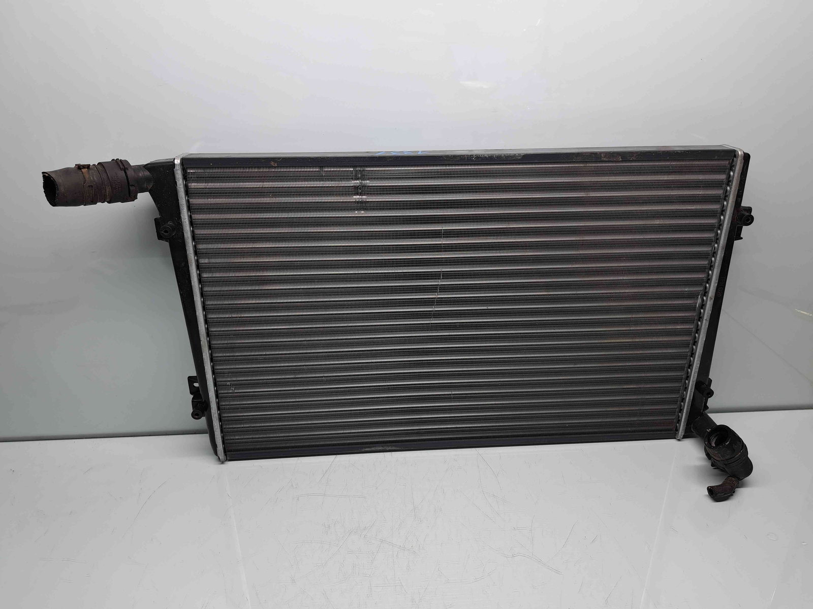 Radiator apa Volkswagen Golf 5 Plus (5M1) [Fabr 2005-2008] OEM 1.9 TDI BLS 77KW / 105CP