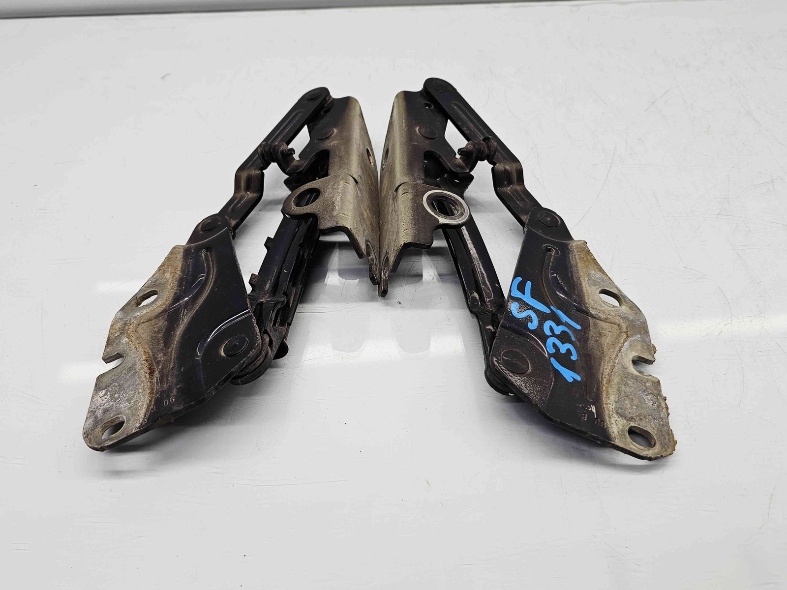 Set balamale capota Volkswagen Golf 5 Plus (5M1) [Fabr 2005-2008] OEM