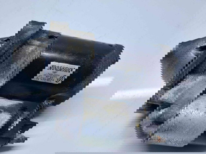  Electromotor 8 dinti  Renault Scenic 3 [Fabr 2009-2015] 8200665518  1.6 Benz K4M85881KW / 110CP