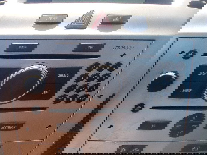 Radio CD cu navigatie Opel Zafira B (A05) [Fabr 2006-2011] 1.9 CDTI Z19DT 88KW / 120CP