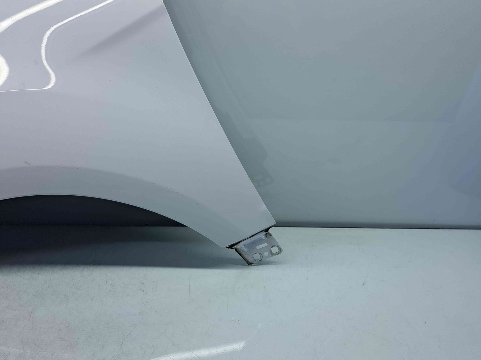 Aripa stanga fata Ford Ecosport [Fabr 2017-2024] Frozen White - imagine 2