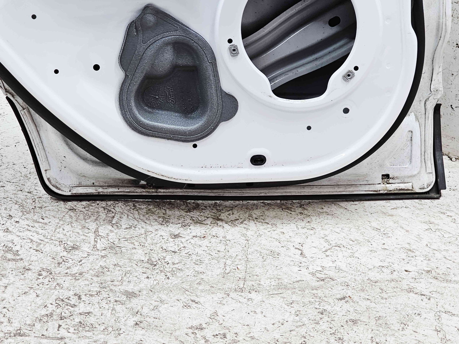 Usa stanga spate Ford Ecosport [Fabr 2017-2024] Frozen White - imagine 9