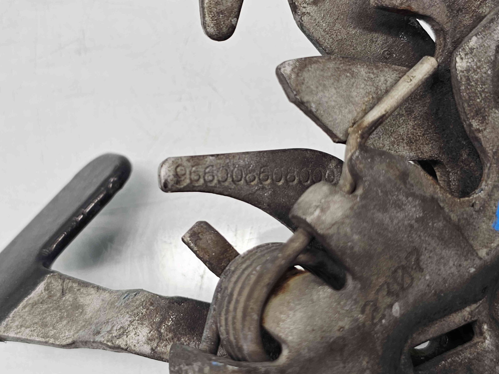 Broasca capota Peugeot Partner (I) [Fabr 1996-2008] 966008608000 - imagine 5