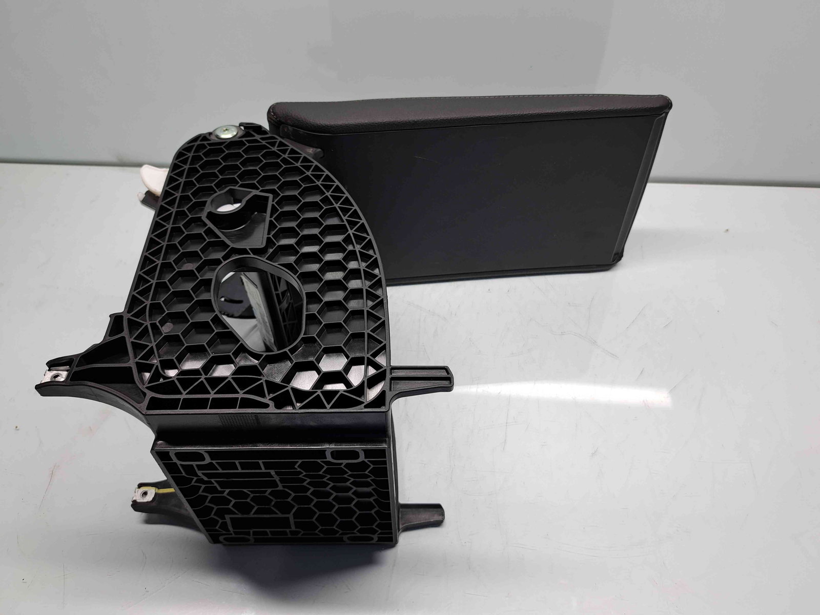 Cotiera Skoda Superb III Combi (3V5) [Fabr 2015-2024] 3V0864207A - imagine 4