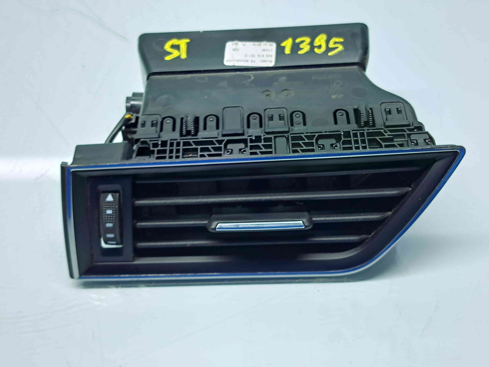 Grila aerisire stanga Skoda Superb III Combi (3V5) [Fabr 2015-2024] 3V0819701D - imagine 1