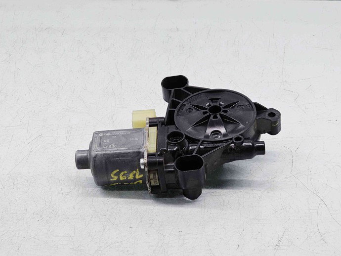 Motoras geam dreapta spate Skoda Superb III Combi (3V5) [Fabr 2015-2024] 5Q0959802A