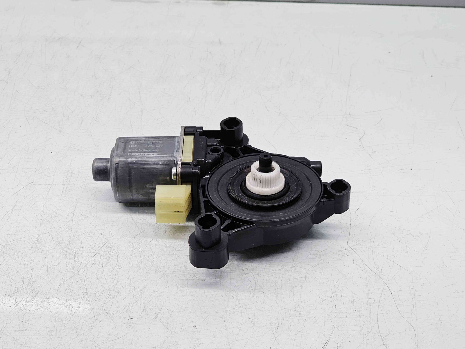 Motoras geam dreapta spate Skoda Superb III Combi (3V5) [Fabr 2015-2024] 5Q0959802A - imagine 2