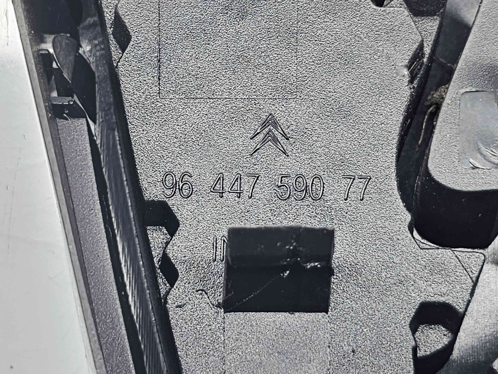 Sigla capota Peugeot Partner (I) [Fabr 1996-2008] 9644759077 - imagine 4