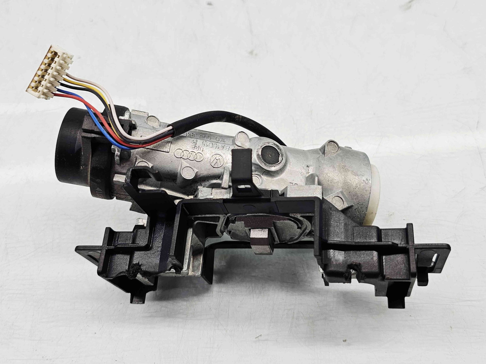 Contact cu cheie Skoda Superb III Combi (3V5) [Fabr 2015-2024] 1K0905851 2.0 TDI DFGA110KW / 150CP - imagine 3