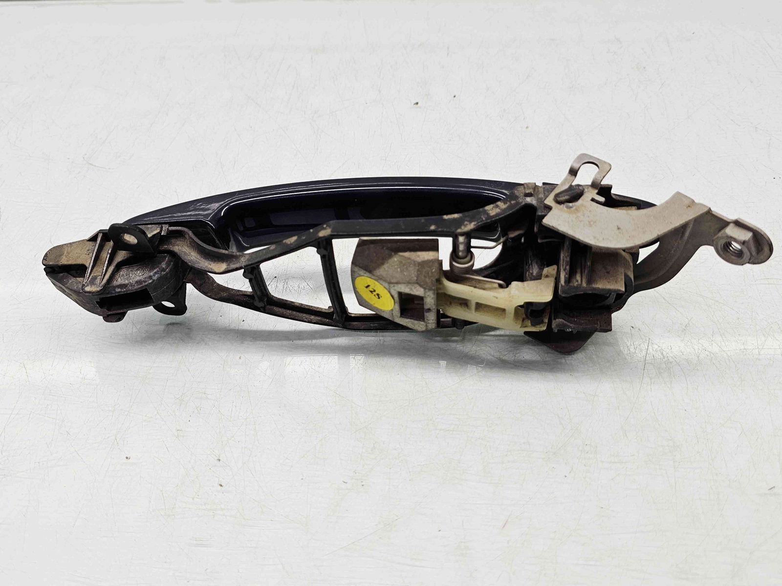 Maner usa dreapta fata Volkswagen Phaeton (3D) [Fabr 2002-2016] 3D0837886N - imagine 3