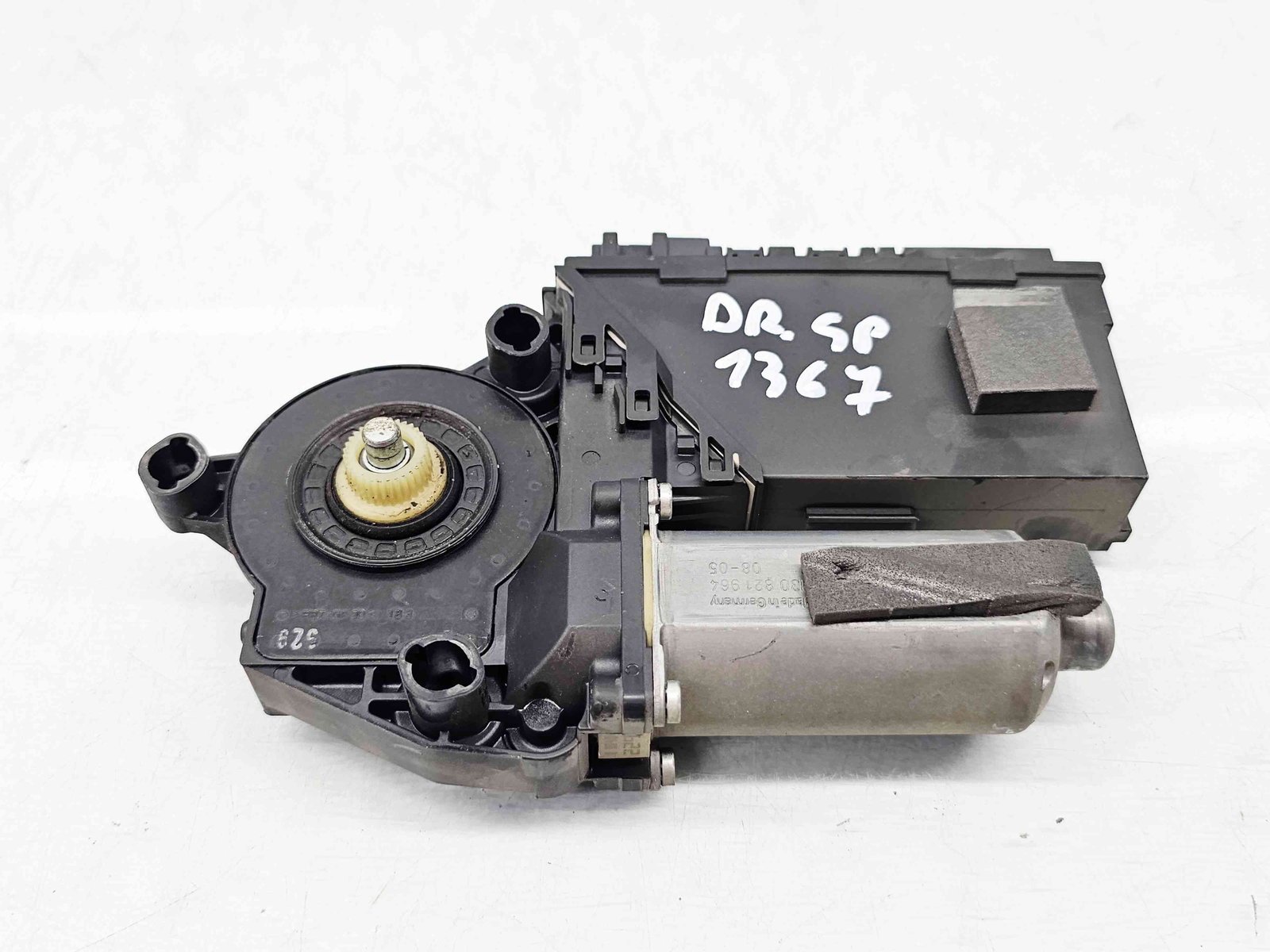 Motoras geam dreapta spate Volkswagen Phaeton (3D) [Fabr 2002-2016] 3D0959704K