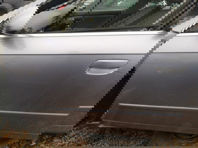 Usa stanga fata Audi A4 B7 1.9 BKE OEM 2004-2008