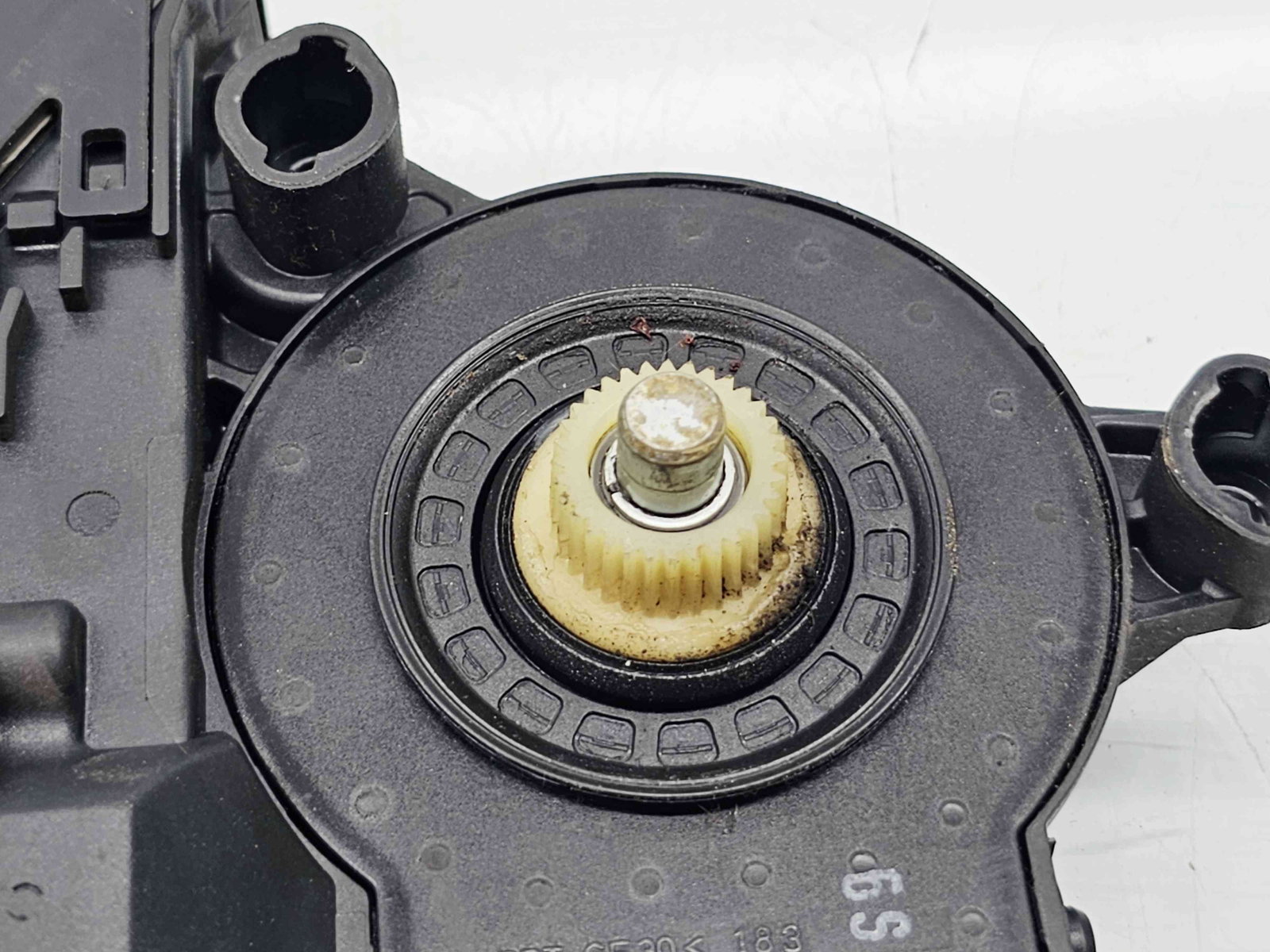 Motoras geam stanga spate Volkswagen Phaeton (3D) [Fabr 2002-2016] 3D0959703K - imagine 2