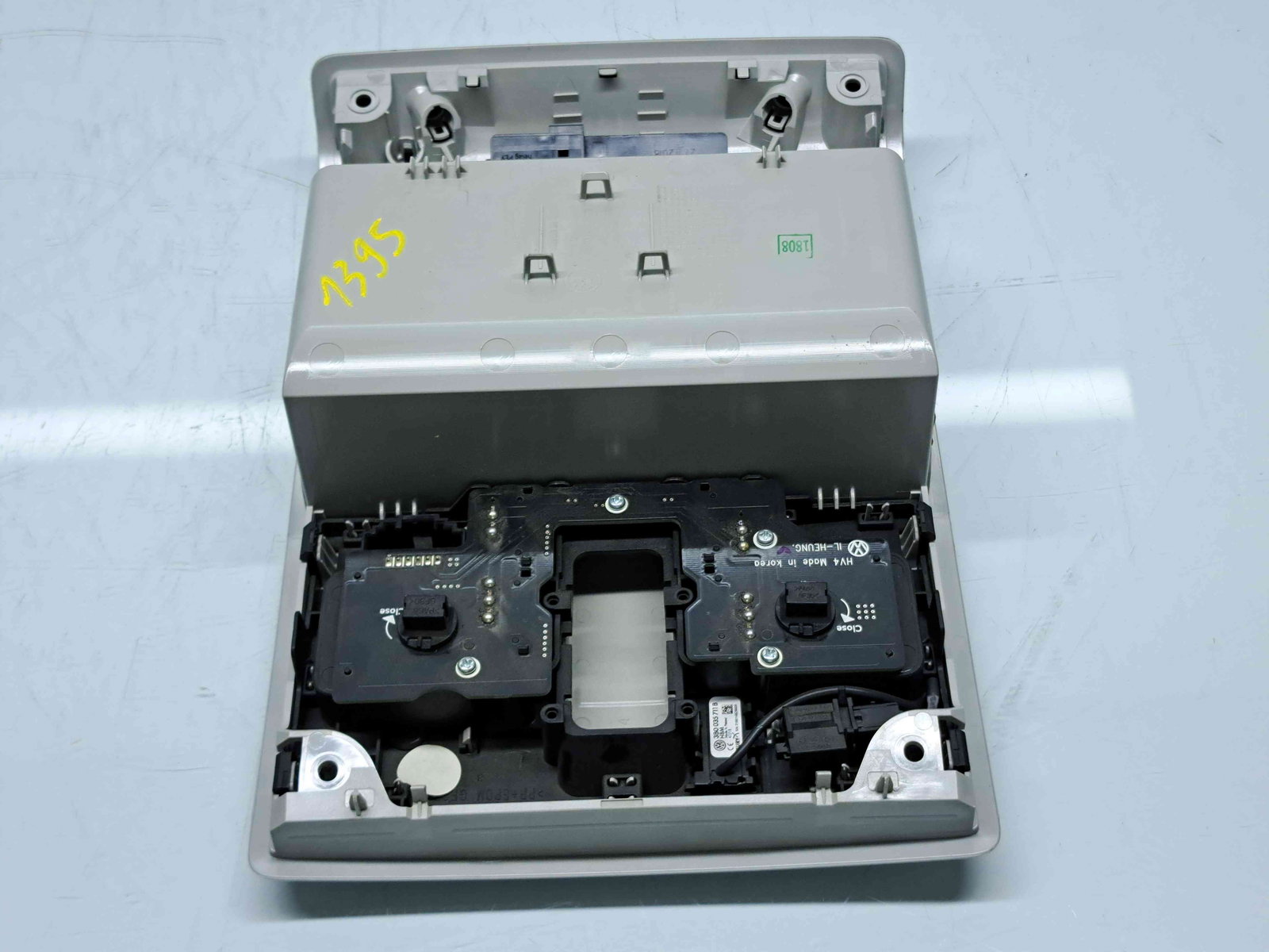 Plafoniera fata Skoda Superb III Combi (3V5) [Fabr 2015-2024] 3V0868837C - imagine 3