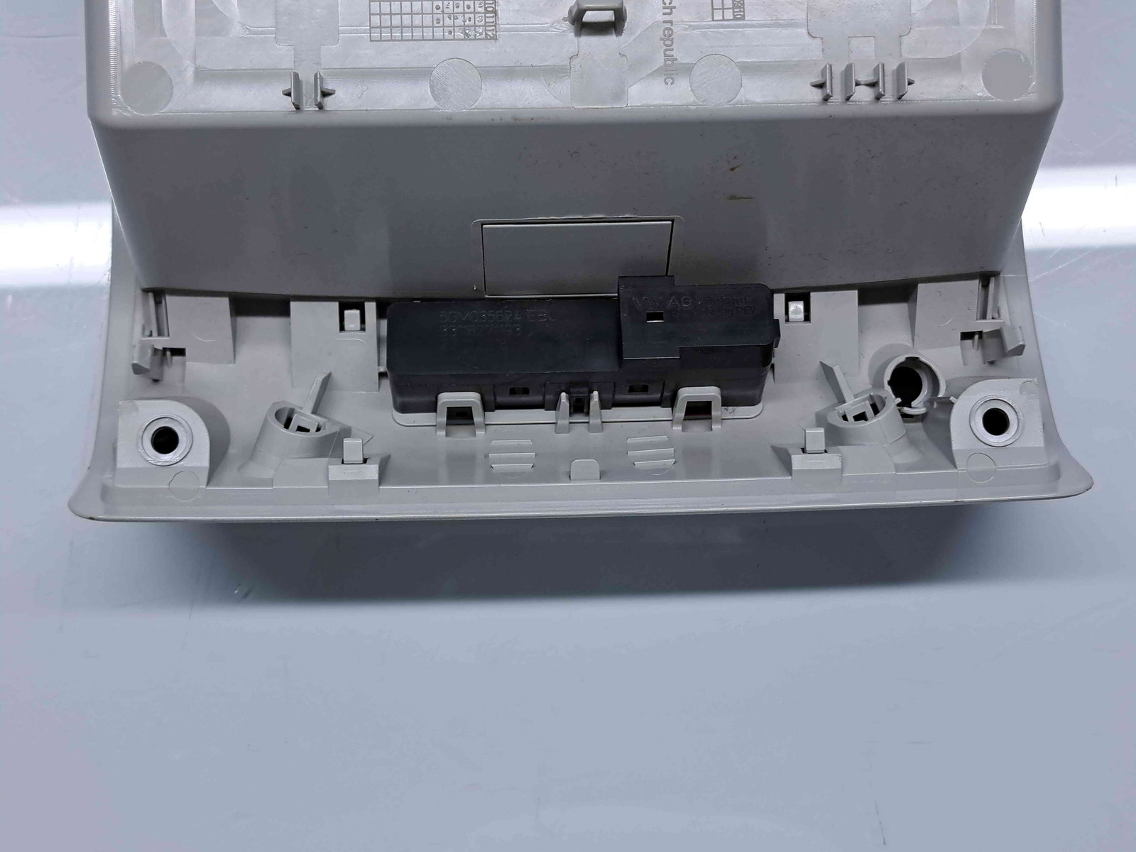 Plafoniera fata Skoda Superb III Combi (3V5) [Fabr 2015-2024] 3V0868837C - imagine 4