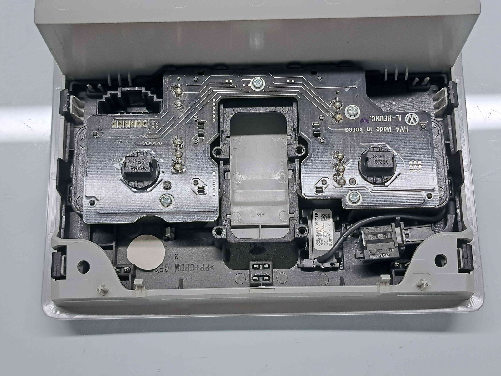 Plafoniera fata Skoda Superb III Combi (3V5) [Fabr 2015-2024] 3V0868837C - imagine 5