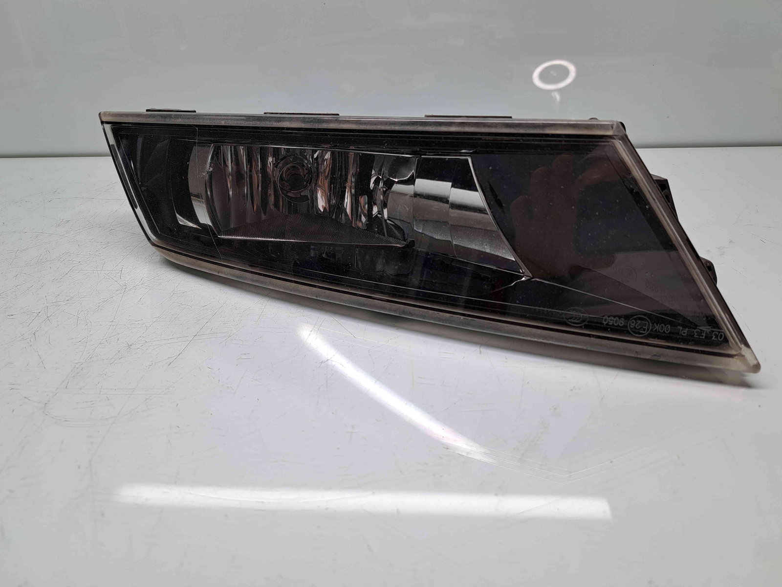 Proiector ceata stanga Skoda Superb III Combi (3V5) [Fabr 2015-2024] 3V0941699 - imagine 1