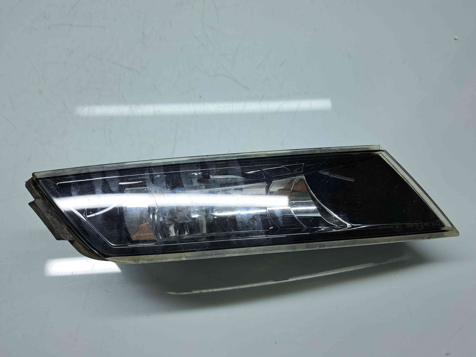 Proiector ceata stanga Skoda Superb III Combi (3V5) [Fabr 2015-2024] 3V0941699 - imagine 5