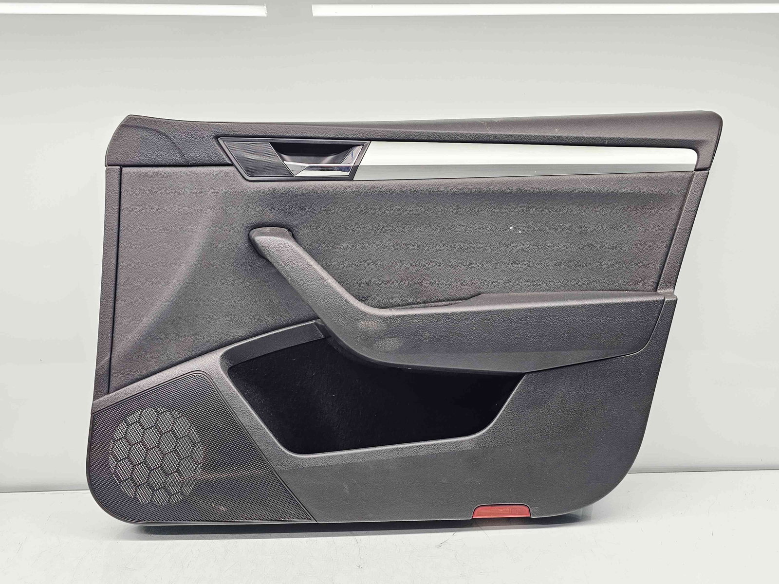 Tapiterie usa dreapta fata Skoda Superb III Combi (3V5) [Fabr 2015-2024] 3V2867014A - imagine 1